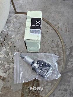 2 X Capteur de surveillance de pression des pneus authentique Mercedes-Benz A0009052102